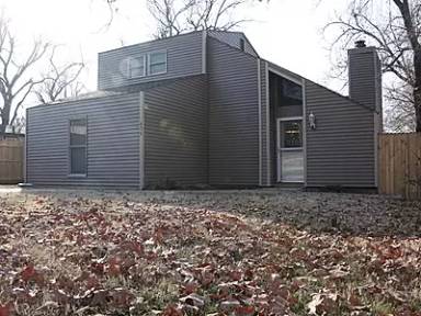 Main picture of 636 N Brown St