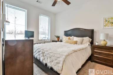 Main picture of 1221 Chelsea Cir NW