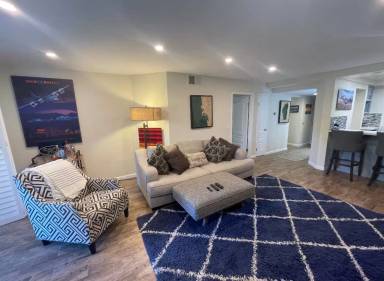 Main picture of Pacific Isle Condominiums