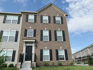 Main picture of 7249 Barker St