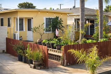 Main picture of 5013 Narragansett Ave