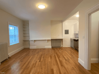 Main picture of 90 Charles St