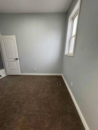 Main picture of 910 W Virginia St