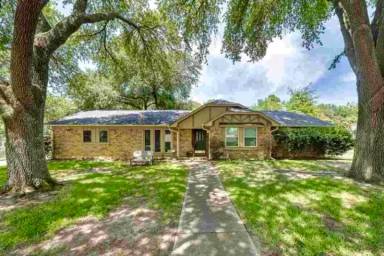 Main picture of 914 David Dr