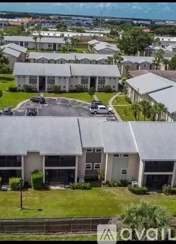 Main picture of 809 Sky Lake Cir