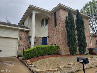 Main picture of 3000 Everest Dr