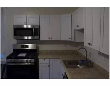 Main picture of 4 Intervale St