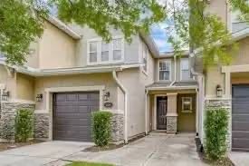 Main picture of 208 E Pisa Pl
