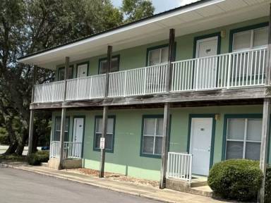 Main picture of 555 Florosa Ct