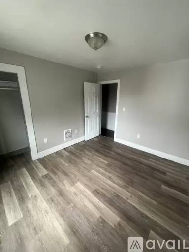 Main picture of 235 Park St