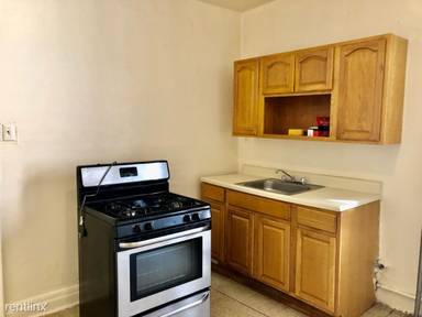 Main picture of 25 Gifford Ave