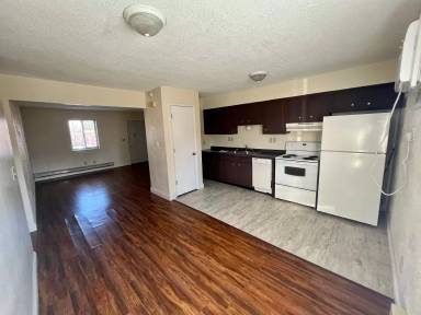 Main picture of 25 Village Dr