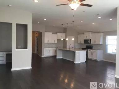 Main picture of 2416 Leeward Pl