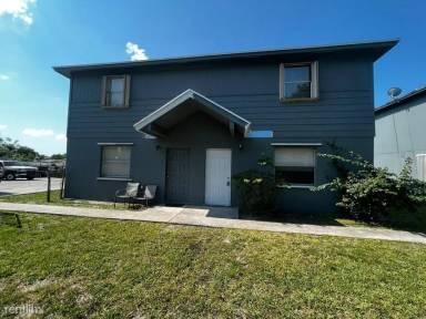 Main picture of 2067 Laura Ln