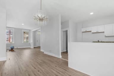 Main picture of 405 N Edgewood St