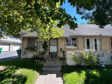 Main picture of 1691 Manchester Way
