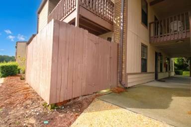 Main picture of Golf Club Condos