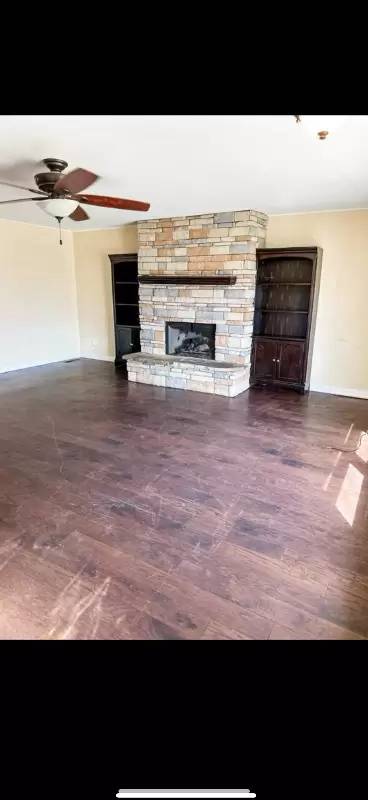 Main picture of 203 N 4th St