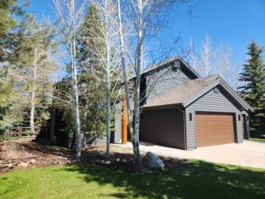 Main picture of 5317 Sandhill Ct
