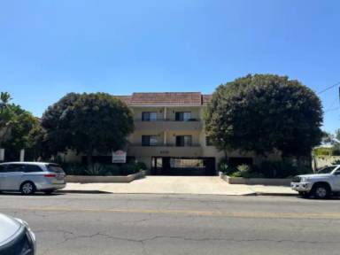 Main picture of 4436 Franklin Ave