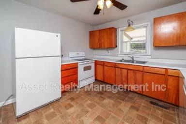 Main picture of 2238 Price Ave