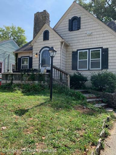 Main picture of 108 E Amherst Ave