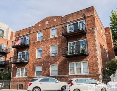 Main picture of 501-19 W Deming Pl & 2514 N Clark St