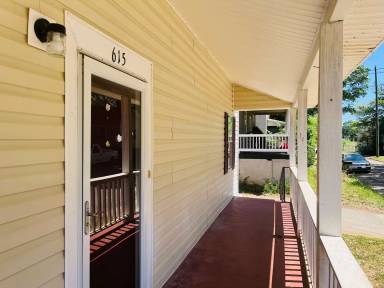Main picture of 615 Chattahoochee St