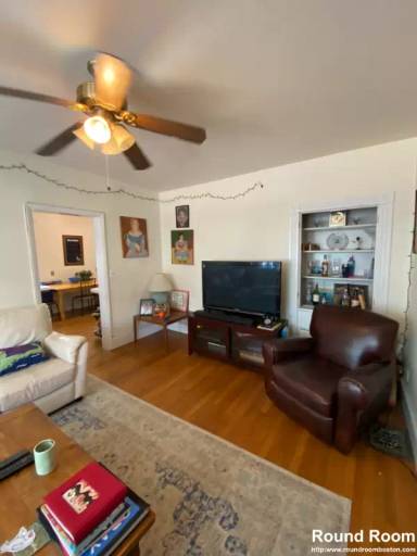 Main picture of 13 Falkland St
