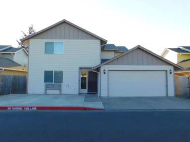 Main picture of 3043 Leah St NE