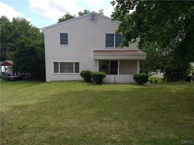 Main picture of 300 Kinne St