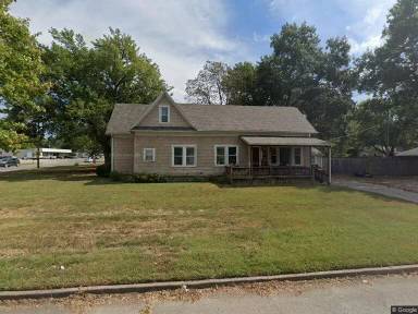Main picture of 308 N Miles St