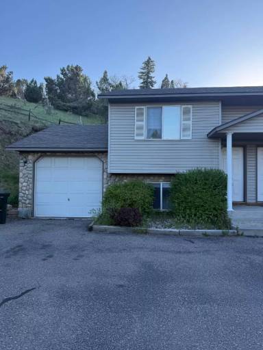 Main picture of 3345 Bannock Hwy
