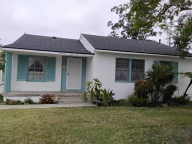 Main picture of 5322 E Lanai St