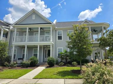 Main picture of 1102 Neighborhood Ln