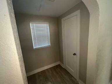 Main picture of 1924 NW Arlington Ave