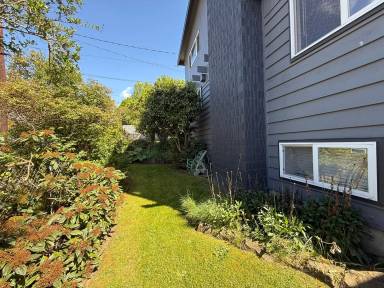 Main picture of 355 NW 50th St