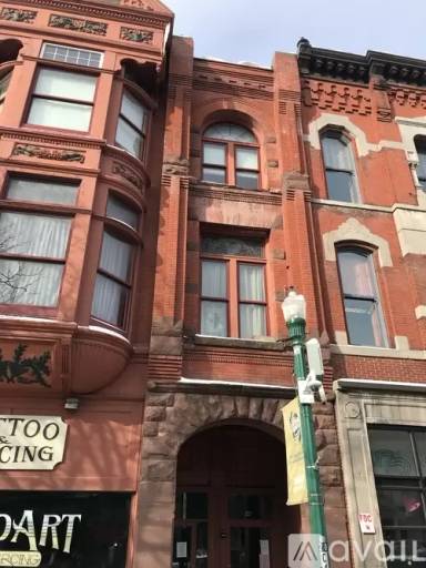 Main picture of 44 Main St