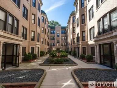 Main picture of 4036 1/2 N Ashland Ave