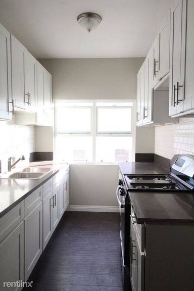 Main picture of 1843 S La Brea Ave
