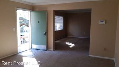 Main picture of 128 Water Front Way