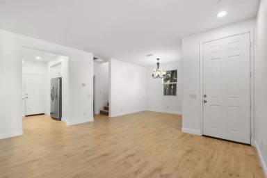 Main picture of 3335 Hatten Ln