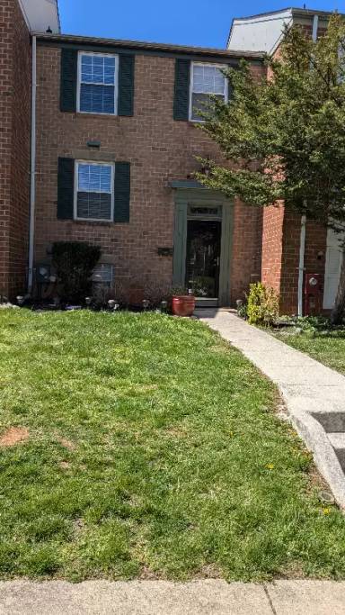 Main picture of 10 Crotona Ct
