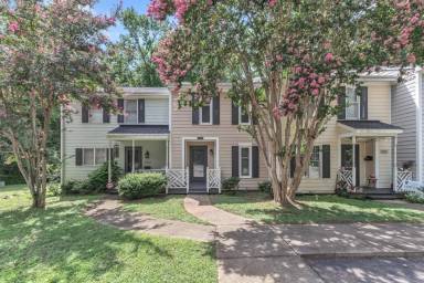 Main picture of 2824 Wayland Dr