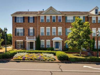 Main picture of 14930 Ballantyne Village Way