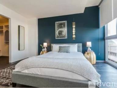 Main picture of 1800 N Milwaukee Ave