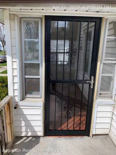 Main picture of 2134 S 61st St