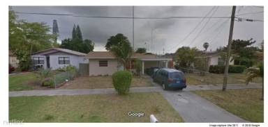 Main picture of 4930 SW 21st St