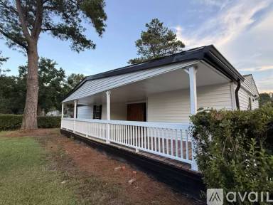 Main picture of 121 Camellia Dr