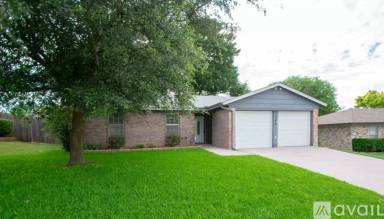 Main picture of 740 Admiralty Way